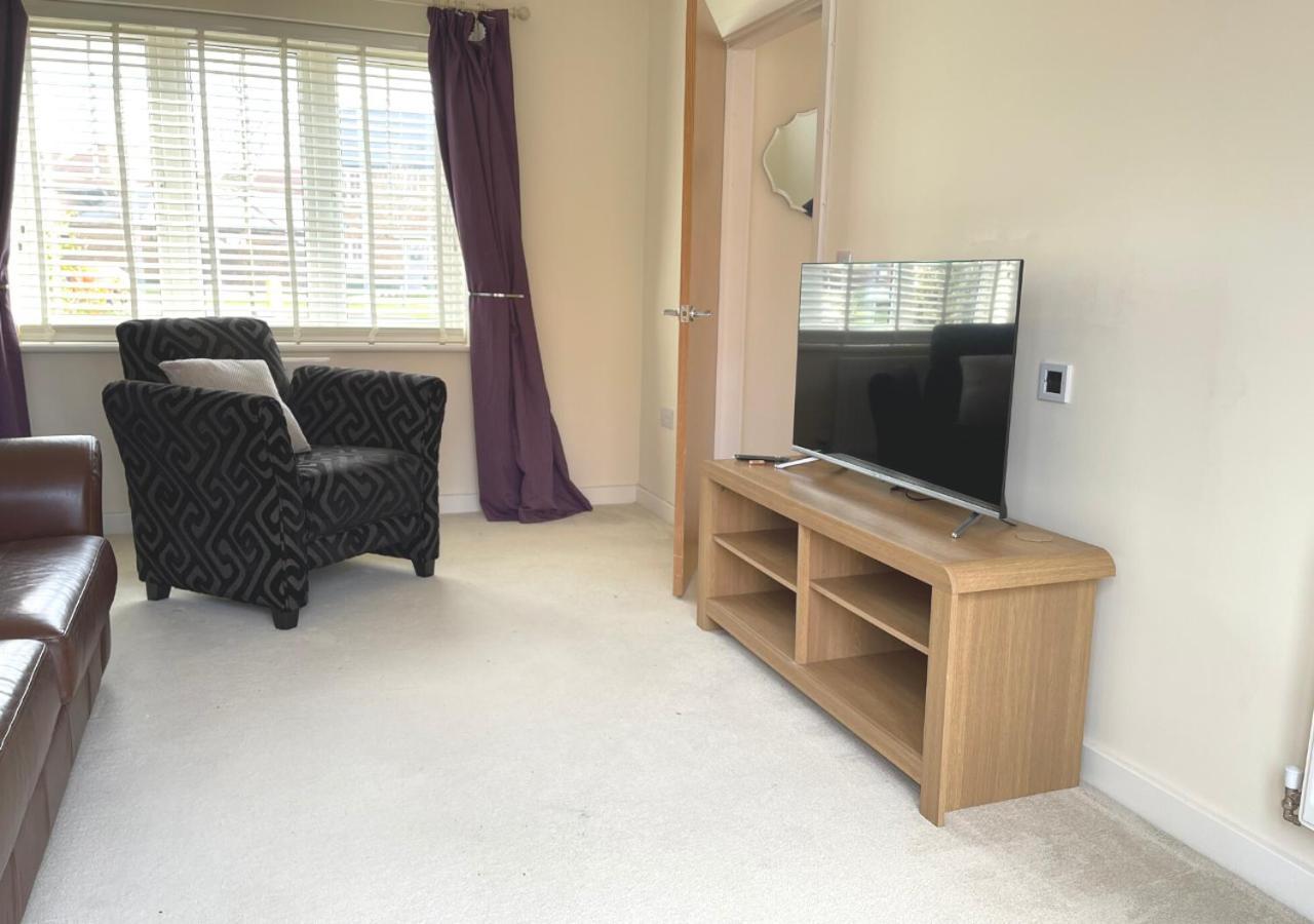 Ashford Holiday Home Sleeps 6 Free Parking Wifi Willesborough Екстер'єр фото