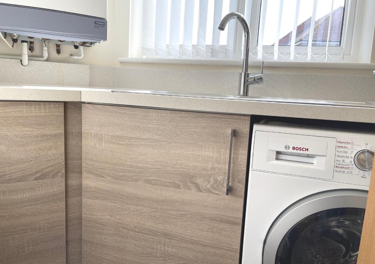 Ashford Holiday Home Sleeps 6 Free Parking Wifi Willesborough Екстер'єр фото