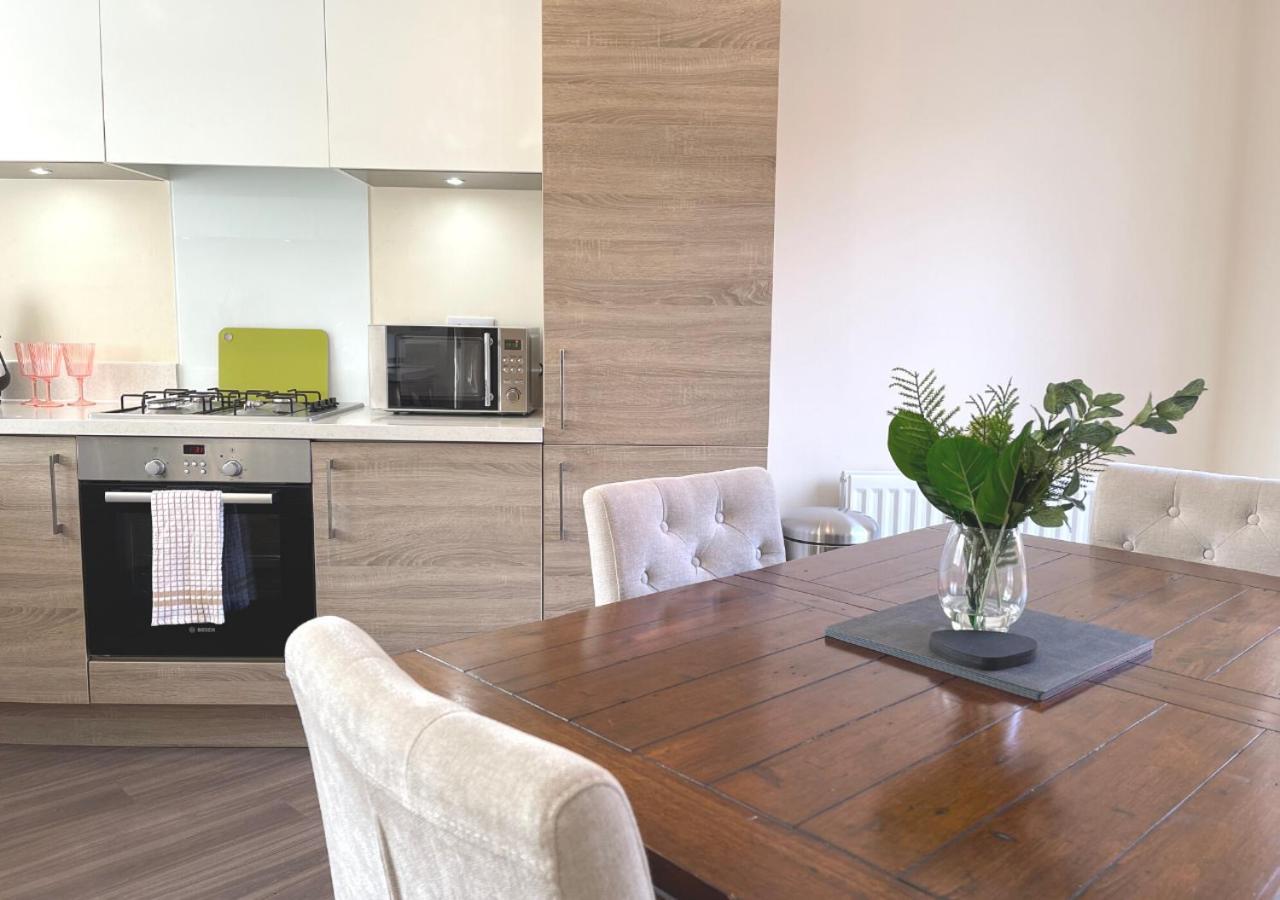 Ashford Holiday Home Sleeps 6 Free Parking Wifi Willesborough Екстер'єр фото