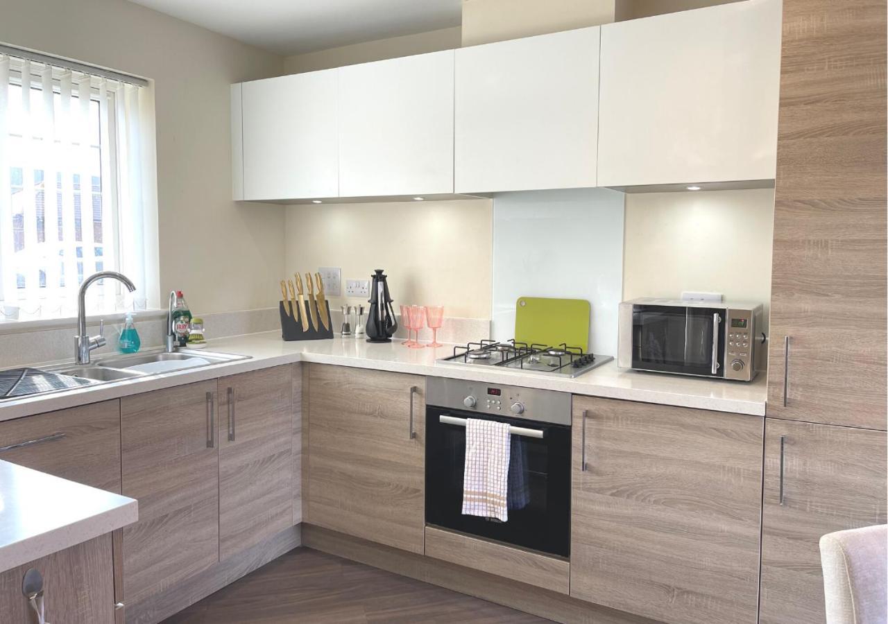 Ashford Holiday Home Sleeps 6 Free Parking Wifi Willesborough Екстер'єр фото